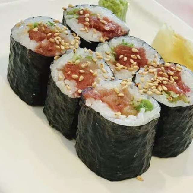 Negi Tuna Maki Roll.
